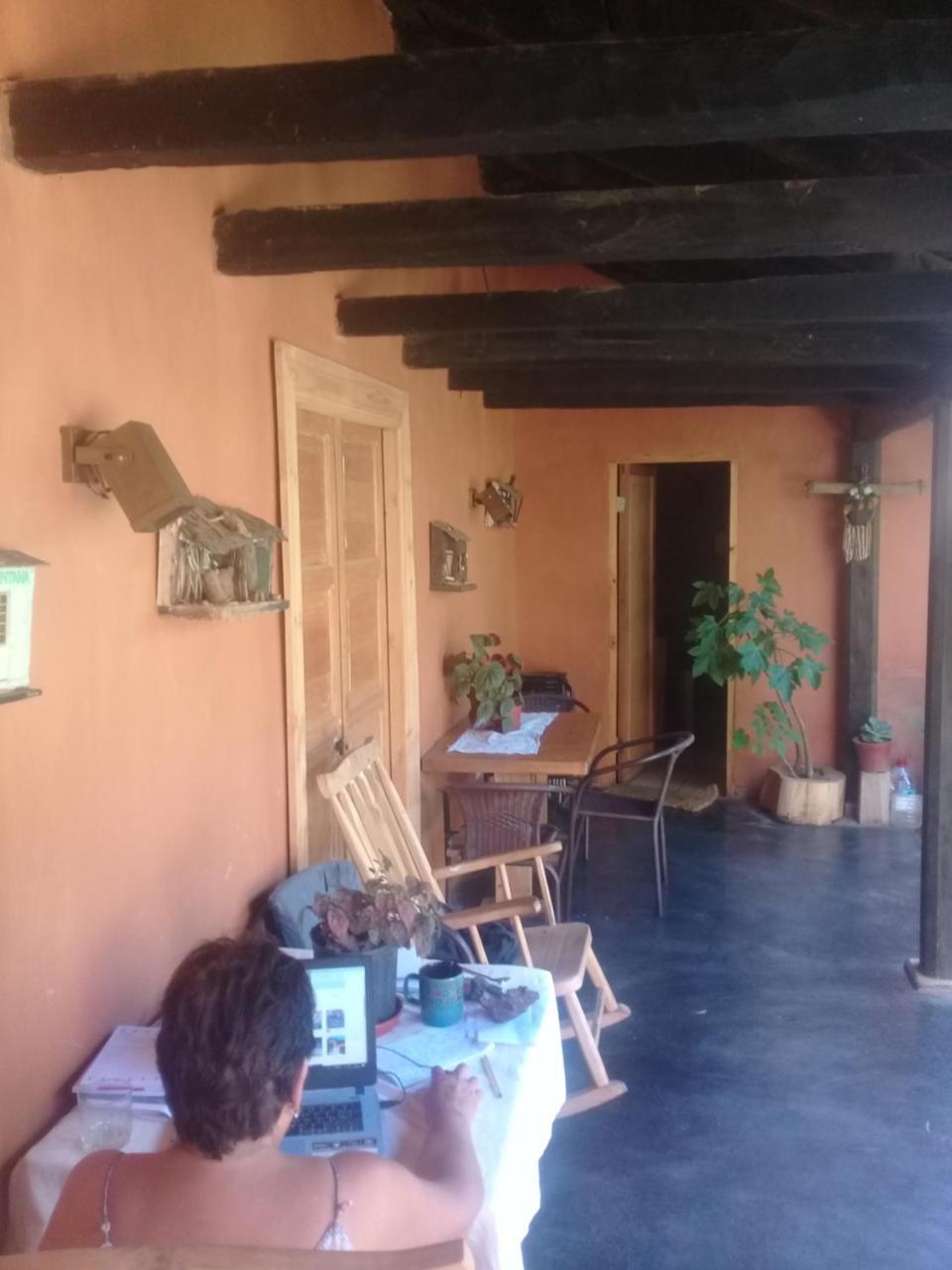 Hostal Del Ingles Вичукен Екстериор снимка